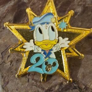 Disney Pin - Donald Duck – 20th Anniversary Gold Star Trading Pin Tokyo Seas